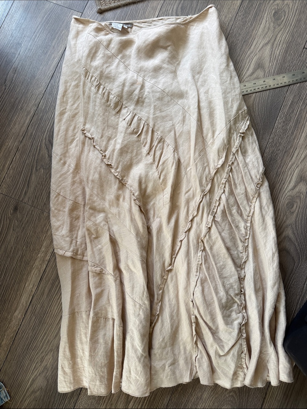 Isabella Bird Women's Linen  maxi Skirt size 12 neutral tan color - Picture 3 of 8